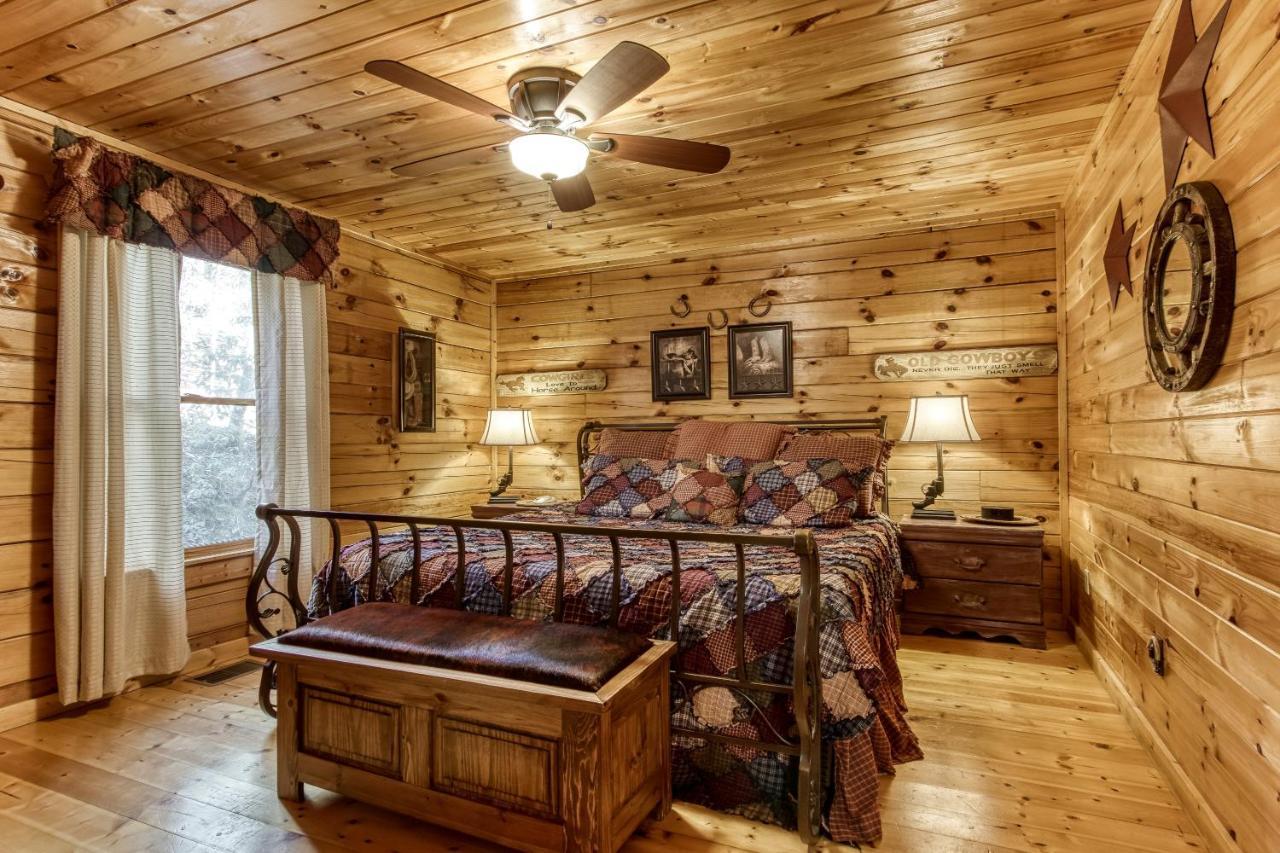 Magical Moments, Hot Tub, Wifi, 1089 Free Tickets Each Paid Day, Dollywood And More Gatlinburg Ngoại thất bức ảnh
